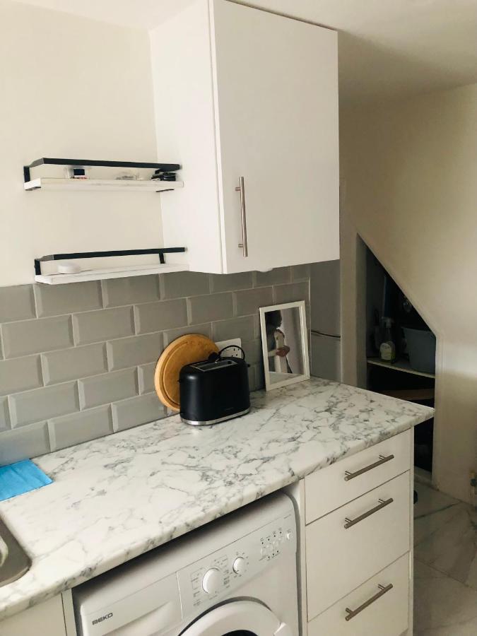 Charming Town Centre 3 Double Beds Home Free Parking Tonbridge Exterior photo